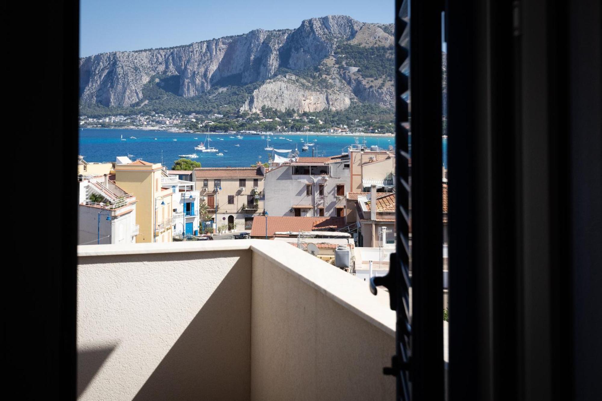Mondello Glam Hotel & Terrace Extérieur photo