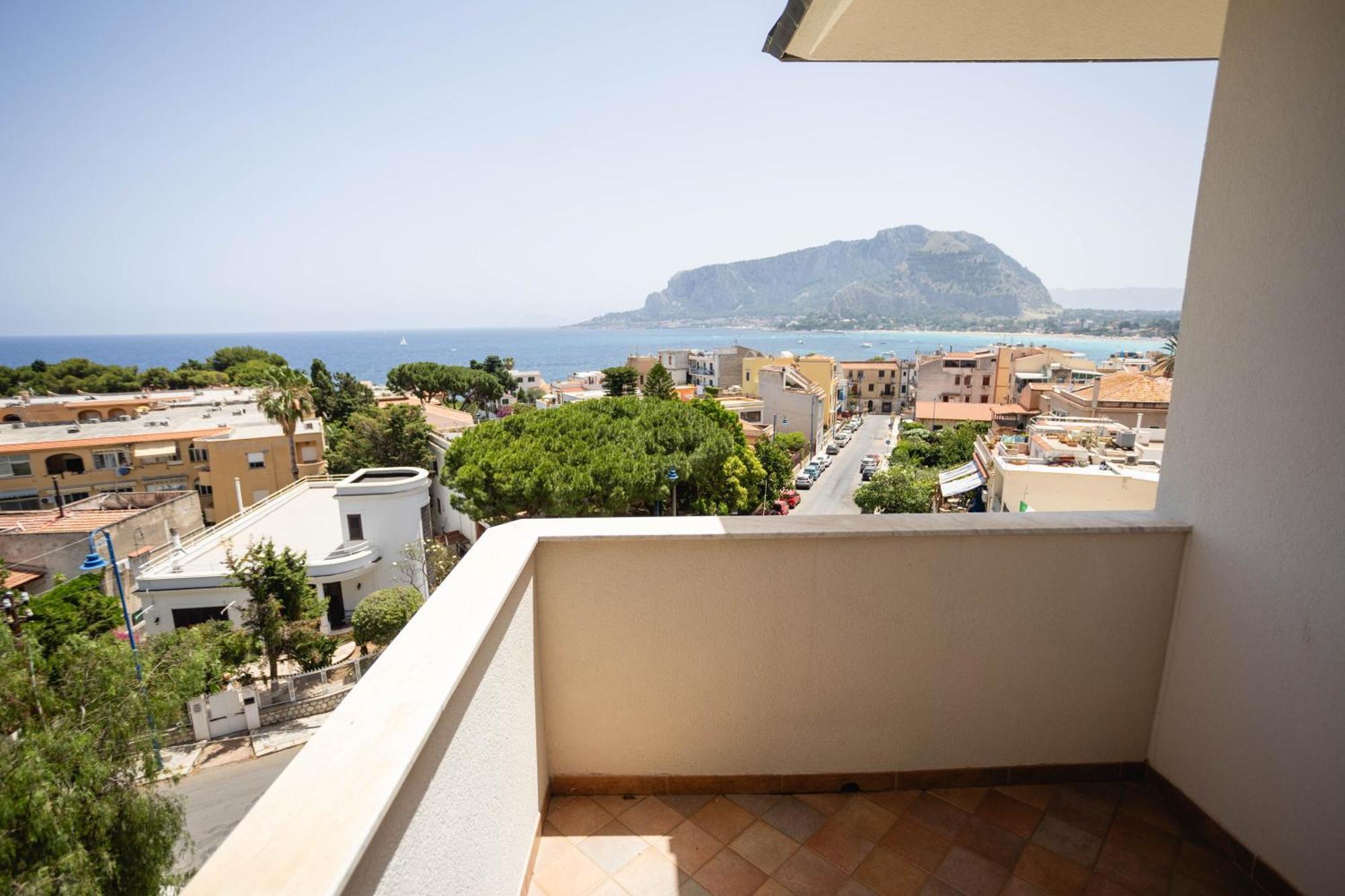 Mondello Glam Hotel & Terrace Extérieur photo